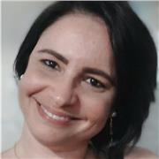 Professora Particular com experiência de quase 11 anos atuando na disciplina Língua Inglesa. Trabalhei em duas escolas particulares, sendo uma bilíngue, e em curso de idiomas e preparatório para vestibular e pré-militar